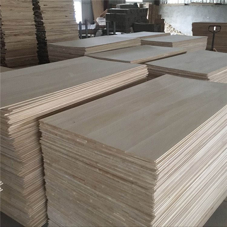 Konstriksyon Syè Timber
